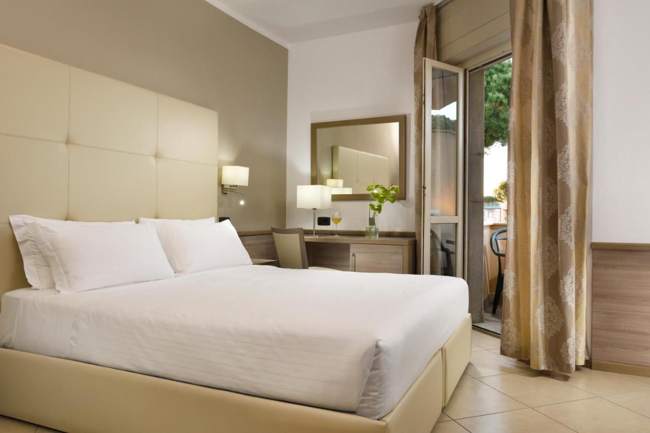 Park Hotel Marinetta Marina Di Bibbona Esterno foto